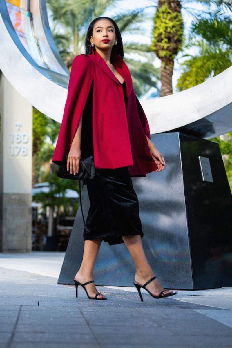 Rosa Cape in Fuchsia - Nina Nieves