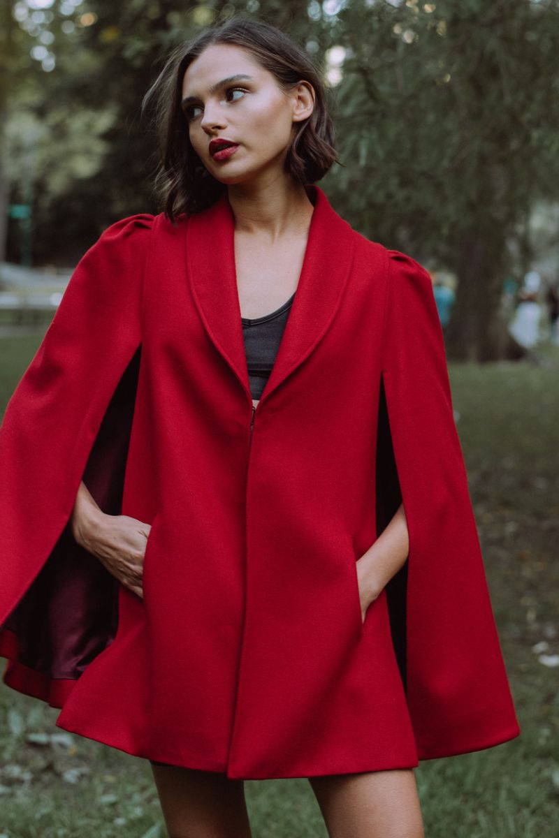 Luxury Cape Scarlet Red In Merino Wool Nina Nieves